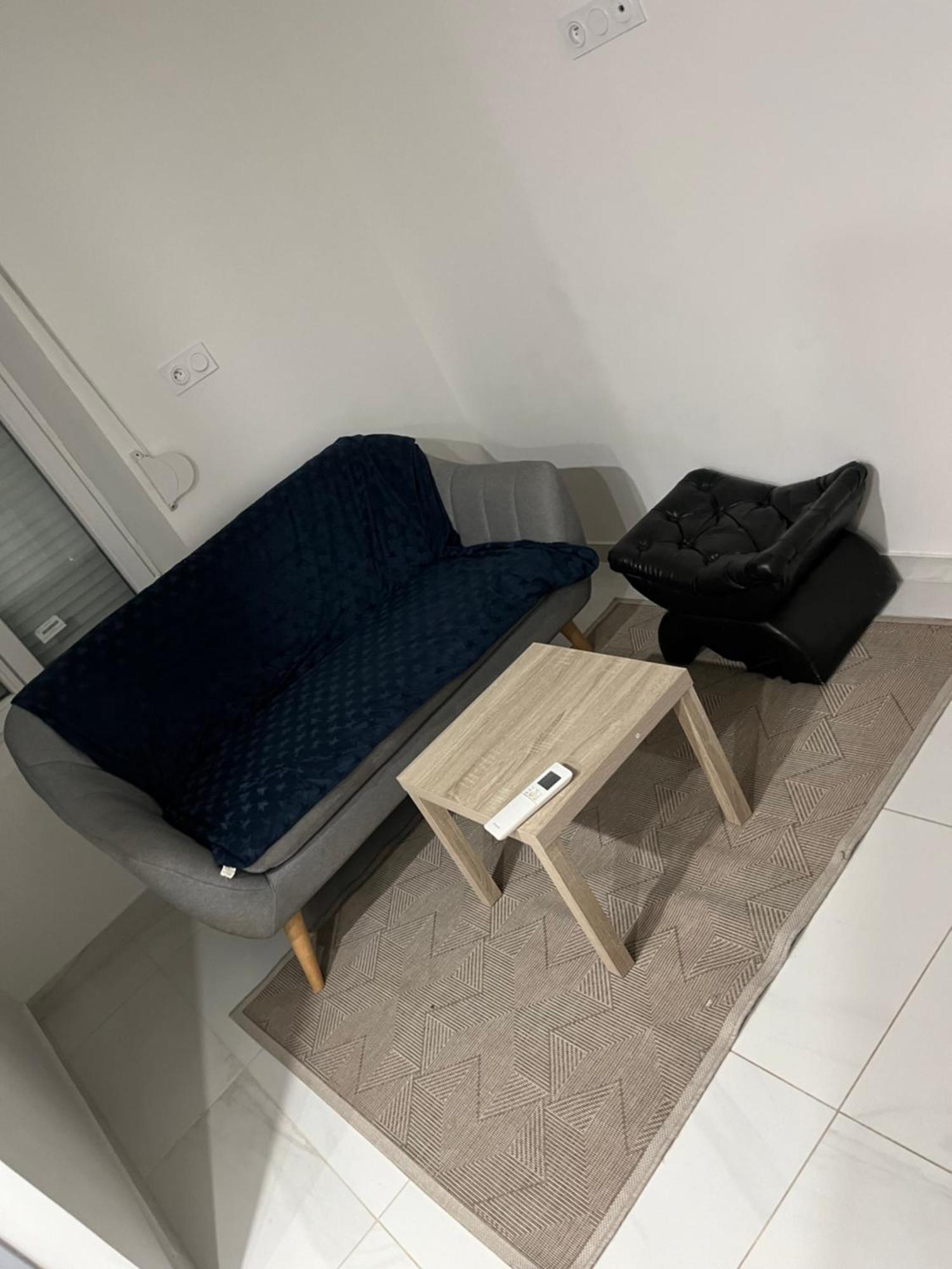 Appartement Calme Dans Villa Individuelle Bagnols-sur-Cèze المظهر الخارجي الصورة